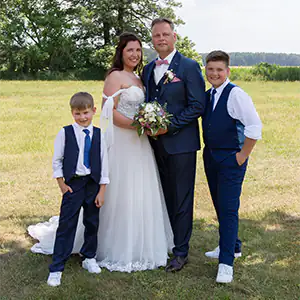 Anzüge für Kinder zur Hochzeit